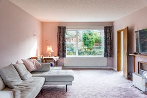 Dual Aspect Lounge- click for photo gallery